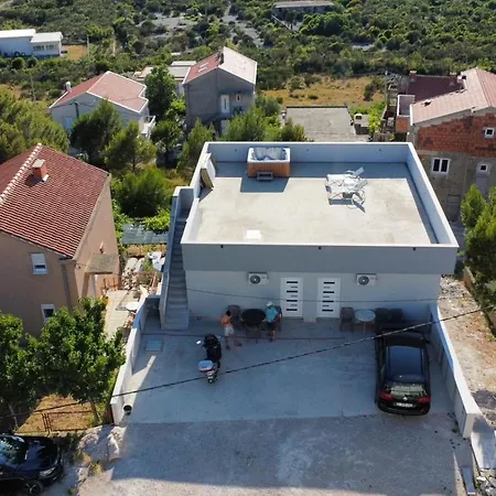 Apartmán Koko Near Dubrovnik - Private Oasis With Private Pool, Jacuzzi And Sauna