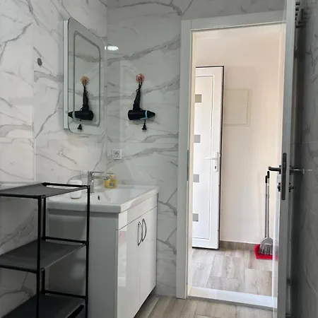 Apartmán Koko Near Dubrovnik - Private Oasis With Private Pool, Jacuzzi And Sauna Martinovici