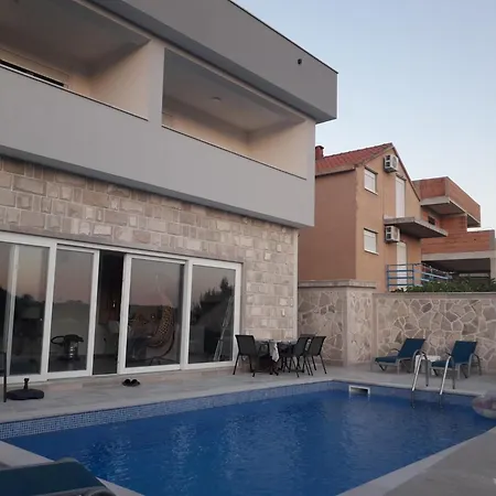 Koko Near Dubrovnik - Private Oasis With Private Pool, Jacuzzi And Sauna Apartmán *